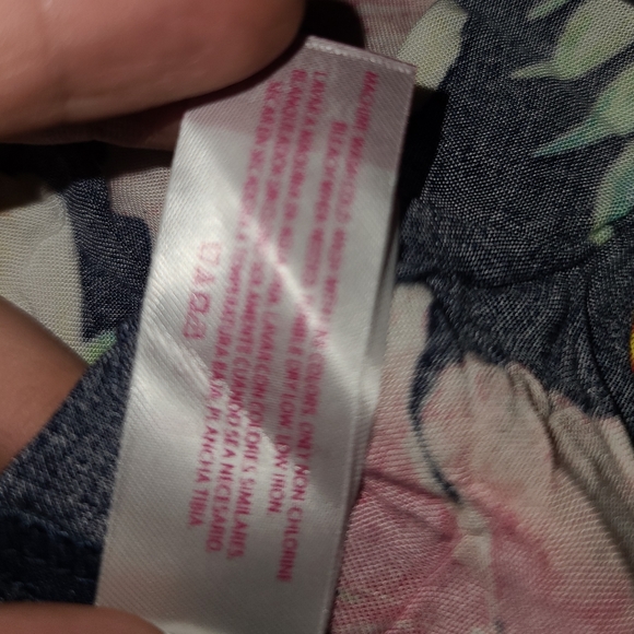 New 2XL Women's Flower Print Blouse - Picture 4 of 4